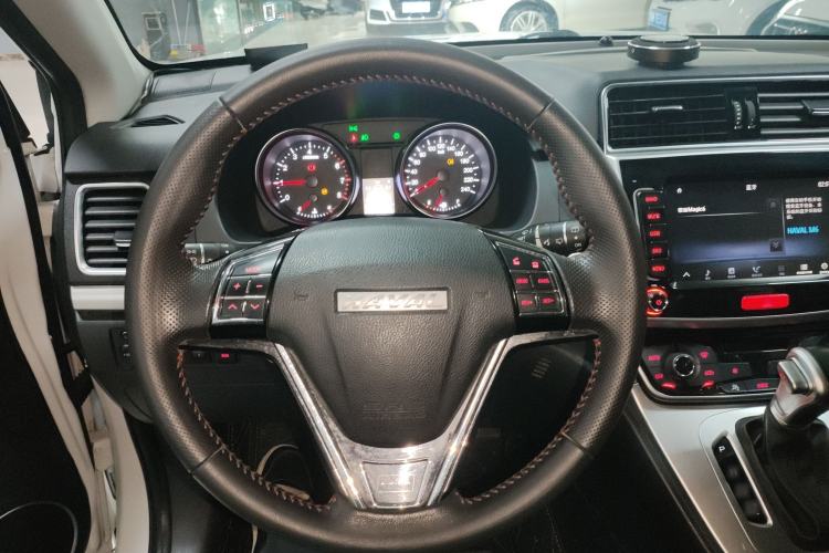 Used Haval M6 2019 1.5T DCT Two-Wheel Drive Elite Version China V Standard Steering Wheel