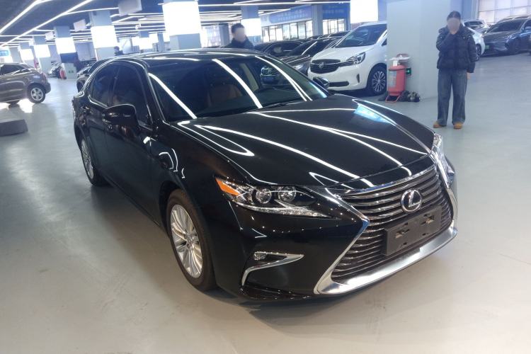 Used Lexus ES 2016 250 Midnight Special Limited Edition
