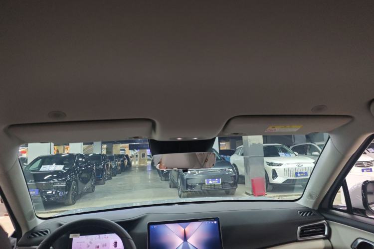 Used BYD Yuan UP 2025 Intelligent Driving Version 401 KM Dynamic Edition
