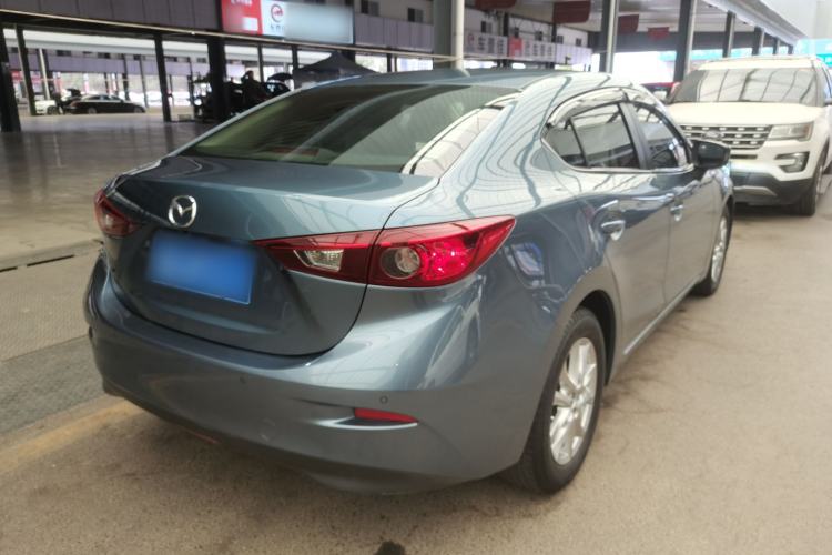 Used Mazda Mazda 3 Axela 2014 Sedan 1.5L Automatic Luxury Model
