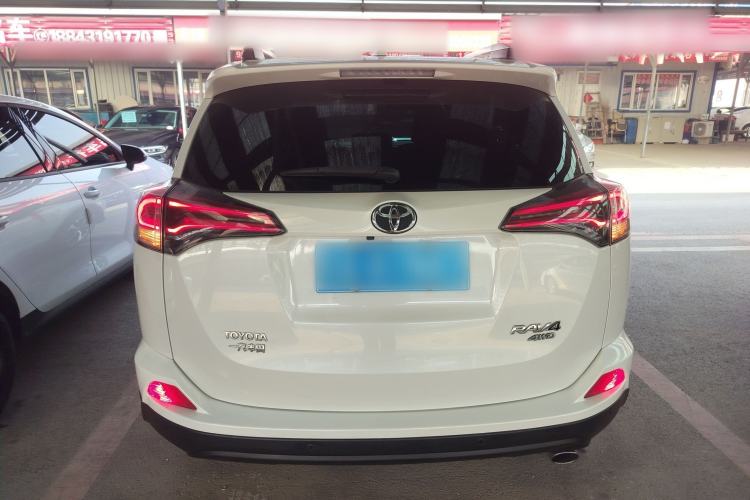 Used Toyota RAV4 2016 2.0L CVT Two-Wheel Drive Comfort Edition China V Standard