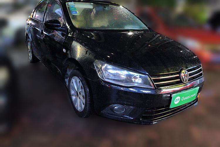 Used Volkswagen Jetta 2013 1.6L Manual Comfort Model Front Right 45 Deg