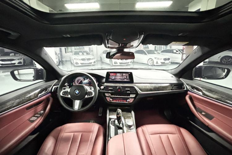 Used BMW 5 Series 2019 530Li Leading Model M Sport Package
