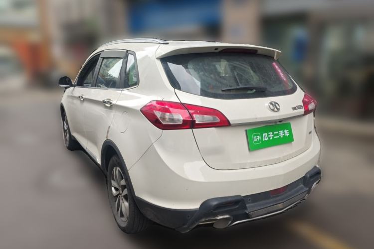 Used BAIC Senova X65 2015 2.0T Automatic Elite Model
