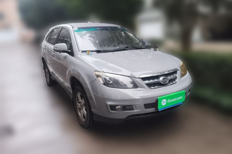 Used BYD S6 2013 Platinum Edition 2.0L Manual Luxury Model
