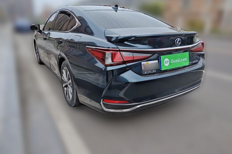 Used Lexus ES 2018 300h Premier Edition China VI Standard Rear Left 45 Deg