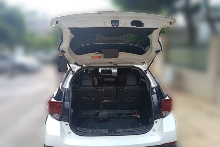 Used Toyota YARiS L Zhi Xuan 2022 X-Trail 1.5L CVT Luxury PLUS Edition Trunk