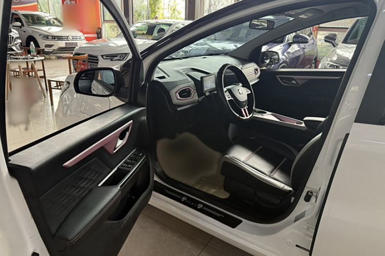 Used SOL E10X 2021 302 km Range Fashion Edition 31.4 kWh
