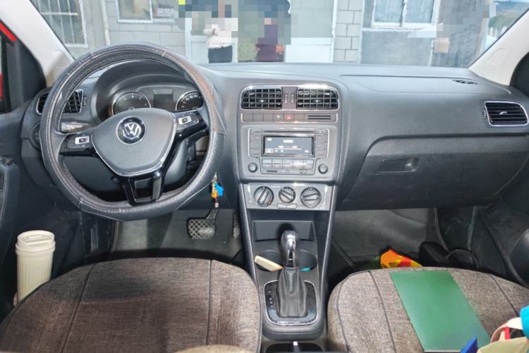 Used Volkswagen Polo 2016 1.6L Automatic Comfort Model
