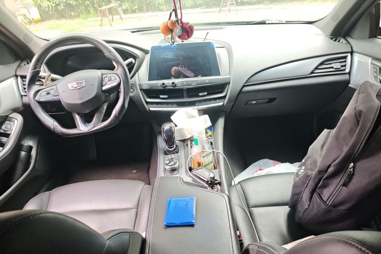 Used Cadillac CT5 2021 28T Luxury Model Center Console