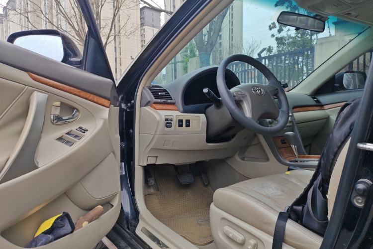 Used Toyota Camry 2010 240G Luxury Edition