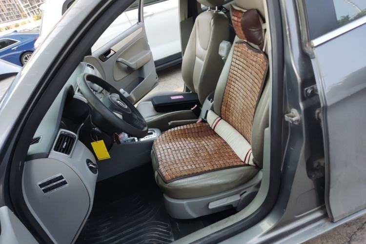 Used Volkswagen Bora 2012 1.6L Automatic Fashion Edition Left Front Seat