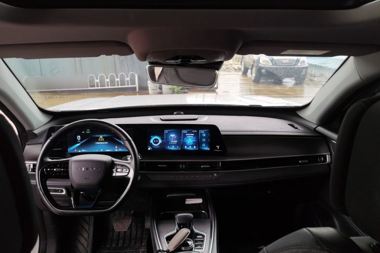 Used Chery Tiggo 8 PRO New Energy 2023 1.5T Enjoyment Edition Center Console