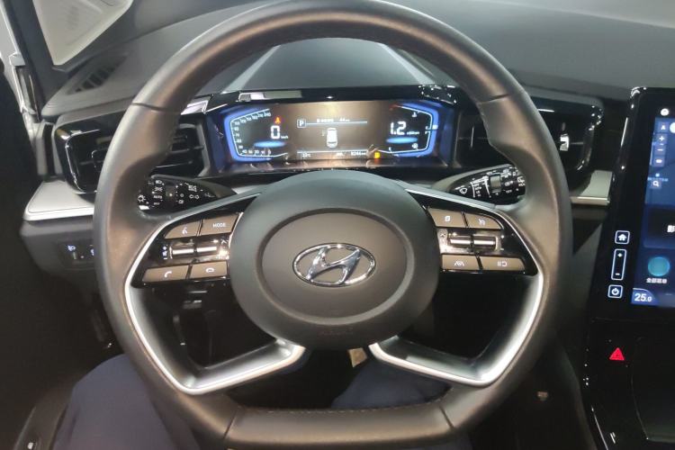 Used Hyundai Custo 2024 270TGDi LUX Prestige Edition
