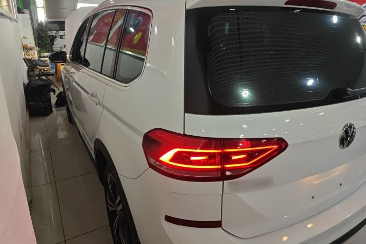 Used Volkswagen Touran 2021 Tiguan L 280TSI DSG Boundary Edition 6-Seater