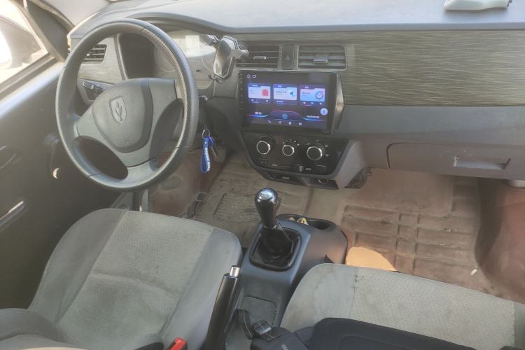 Used Jinbei Hiace X30 2023 1.5L Super-Enjoyment Van 2/5 Seats Non-Air-Conditioned Version SWC15M Center Console