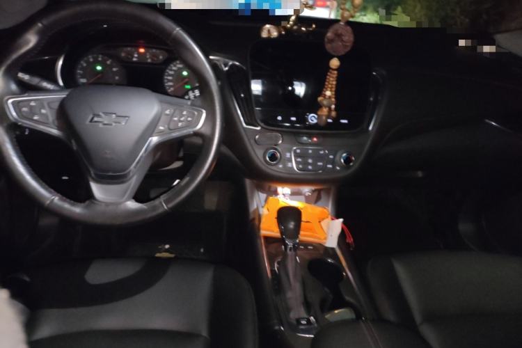 Used Chevrolet Malibu XL 2022 Redline 550T Automatic Sport Edition Center Console