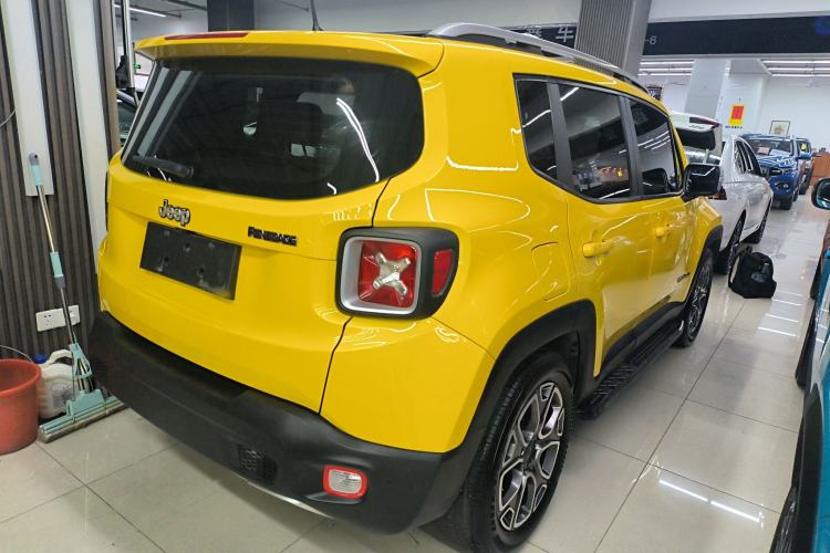 Used Jeep Renegade 2018 Connected Large Screen Version 180T Automatic Smart Version Rear Right 45 Deg