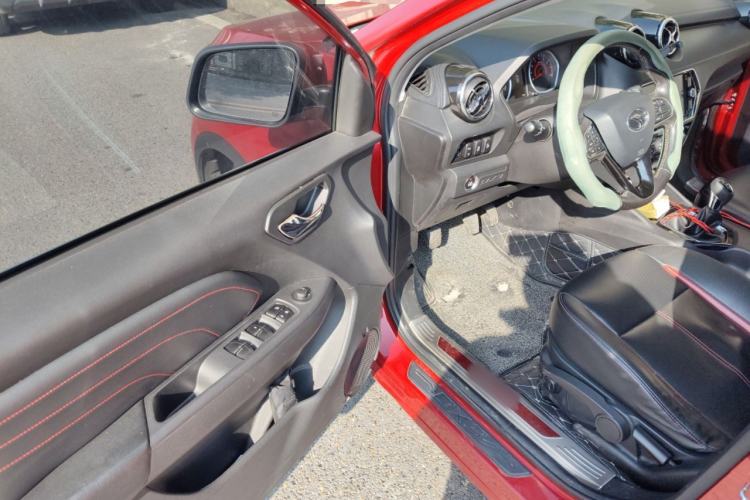 Used Soueast DX3 2016 1.5L Manual Flagship Version Driver Seat