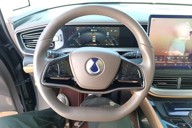 Used Denza D9 2022 DM-i 970 Four-Wheel Drive Flagship Model