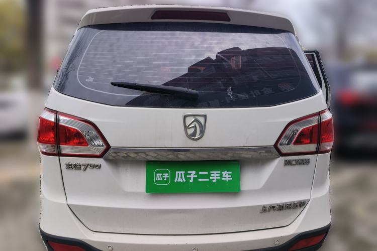 Used Baojun 730 2014 1.5L manual luxury trim 7 seats