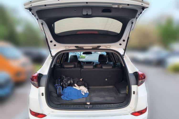 Used Hyundai Tucson 2018 1.6T Dual-Clutch Two-Wheel Drive 15th Anniversary Special Edition
