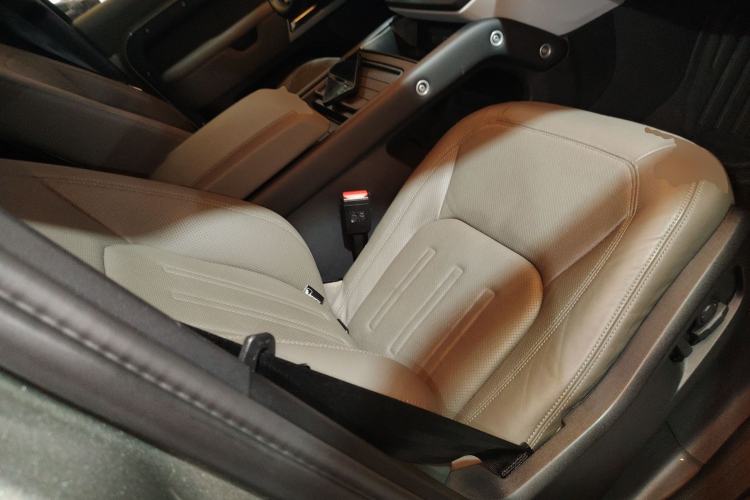 Used Land Rover Defender 2020 110 P400 HSE Right Front Seat