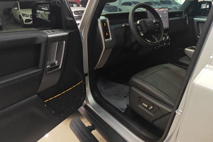 Used iCAR V23 2025 501 Four-Wheel Drive Intelligent Driving Version
