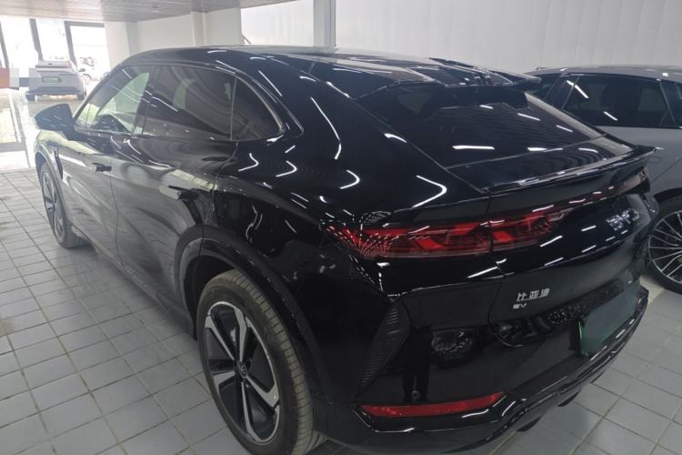 Used BYD Song L EV 2025 662 km Ultra-Range Version Exterior 2