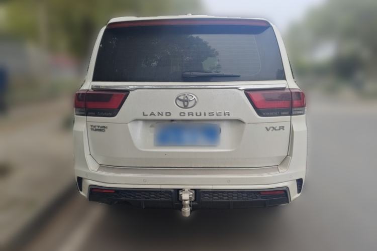 Used Toyota Land Cruiser 
