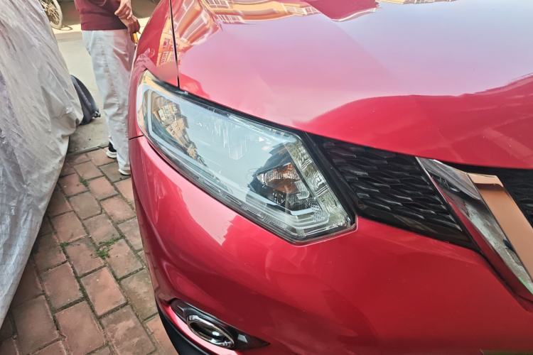 Used Nissan X-Trail 2014 2.5L CVT Luxury Edition 4WD
