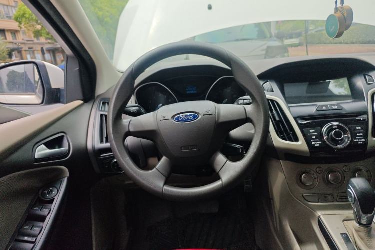 Used Ford Focus 2012 Sedan 1.6L Automatic Comfort Model