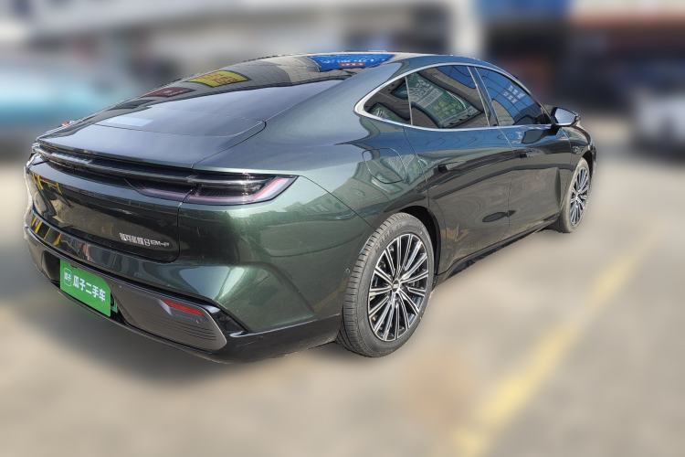 Used Geely Galaxy 8 2025 130km EM-P Starship Edition
