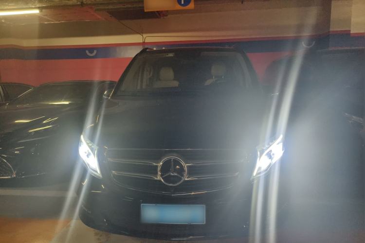 Used Mercedes-Benz V-Class 2016 V 260 L Prestige Extended Edition Front