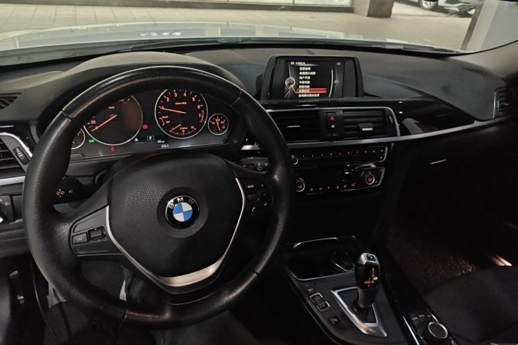 Used BMW 3 Series 2017 320Li Fashion Model

