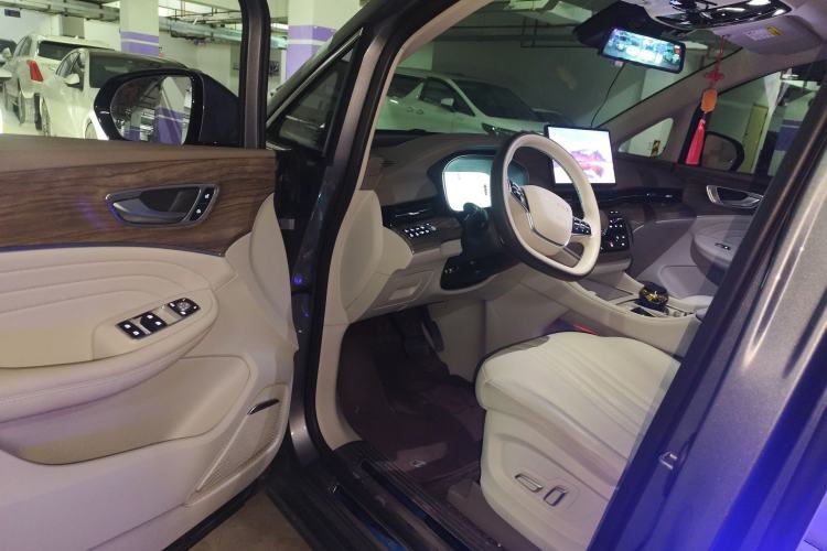 Used Roewe iMAX8 New Energy 2025 1.5T DMH Lu Zun Deluxe Edition