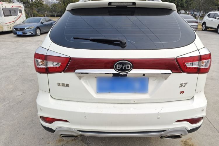 Used BYD S7 2015 1.5T Upgraded Manual Luxury Model