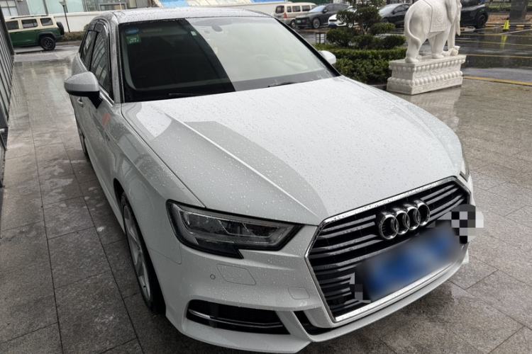 Used Audi A3 2019 Sportback 35 TFSI Fashion Edition China VI Emission Standard