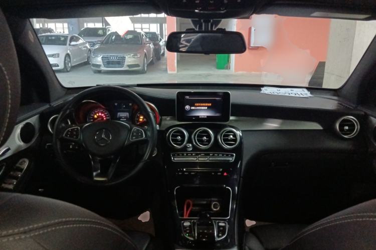 Used Mercedes-Benz GLC Coupe 2017 GLC 200 4MATIC Coupe SUV Center Console