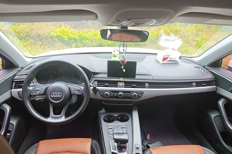 Used Audi A4L 2018 30th Anniversary Edition 40 TFSI Trendy Model
