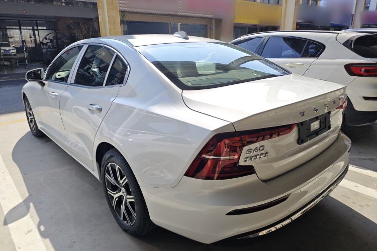 Used Volvo S60 2025 B4 Zhiyi Luxury Edition