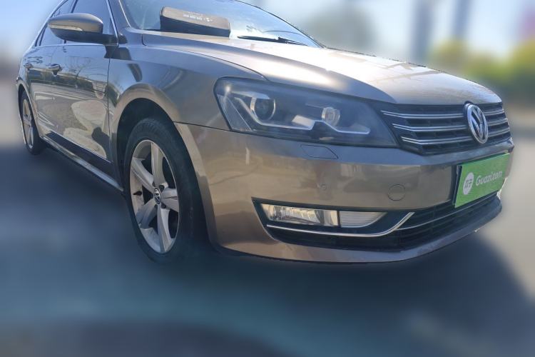 Used Volkswagen Passat 2014 1.8TSI DSG Prestige Edition Front Right 45 Deg