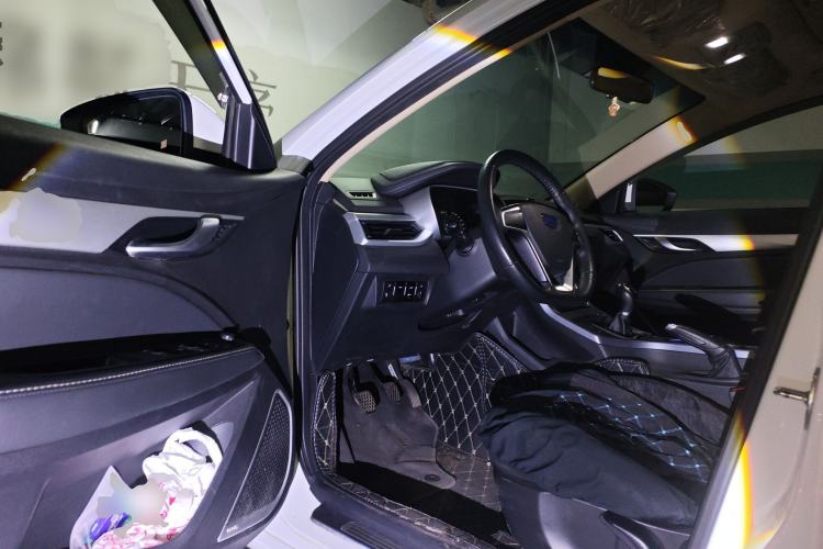 Used Geely Auto Emgrand 2018 1.5L Manual Upward Connect Edition Driver Seat