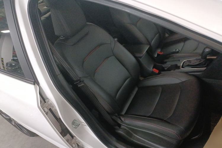 Used Chevrolet Monza 2022 Light Hybrid RS 330T Automatic Comfort Edition Right Front Seat