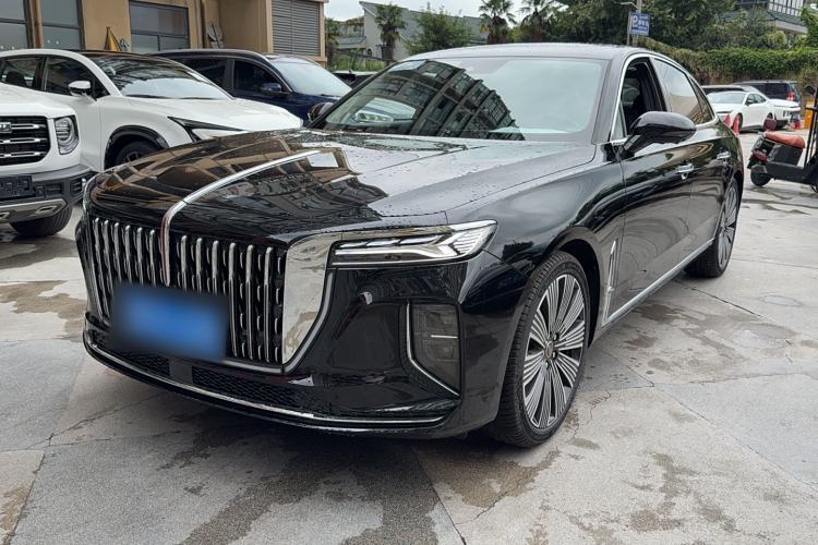 Used Hongqi H9 2025 Model Facelifted 2.0T Two-Wheel Drive Flag-Style Luxury Business Edition, 5 Seats