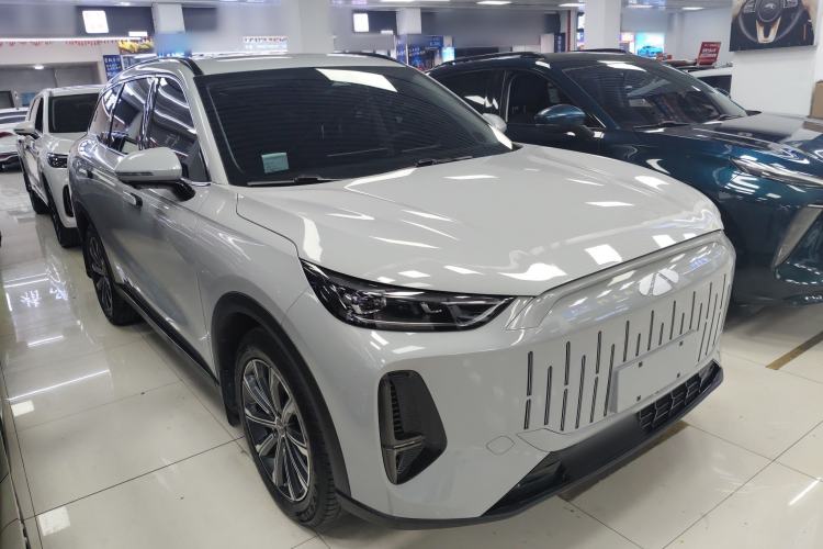 Used Fengyun T9 2024 120 Long-Range Comfort Version 5 Seats Lithium Iron Phosphate Front Right 45 Deg