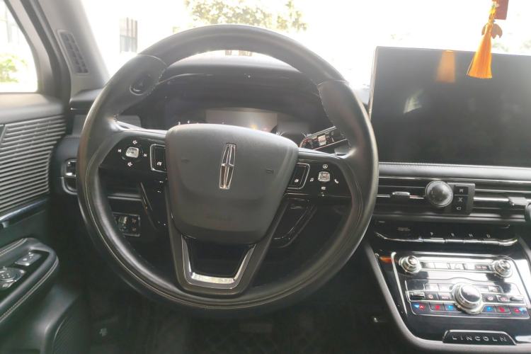 Used Lincoln Corsair 2021 2.0T Two-Wheel Drive Deluxe Edition Steering Wheel