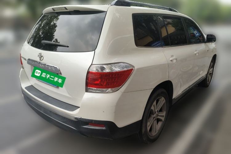 Used Toyota Highlander 2012 2.7L Two-Wheel Drive 7-Seater Luxury Edition Rear Right 45 Deg