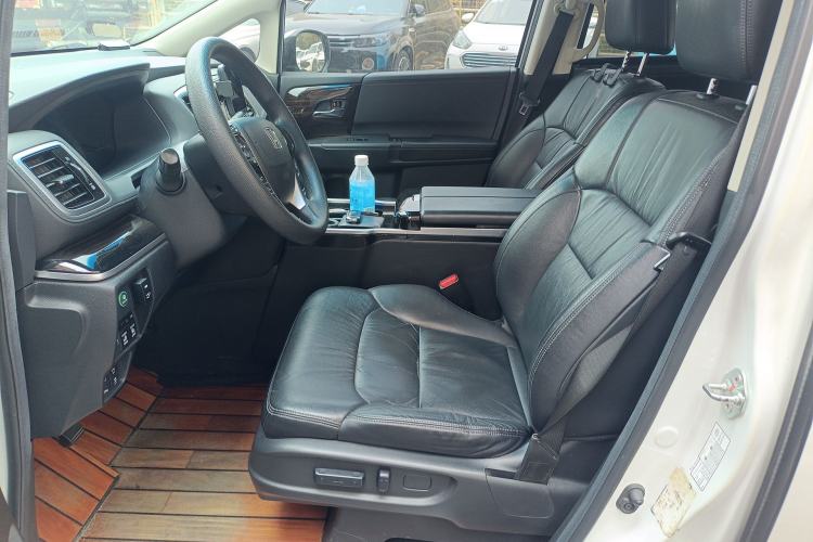 Used Honda Odyssey 2018 2.4L Luxury Edition Left Front Seat