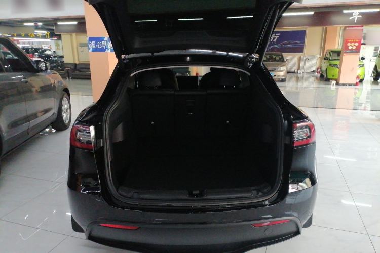 Used Tesla Model Y 2022 Rear-Wheel-Drive Version
